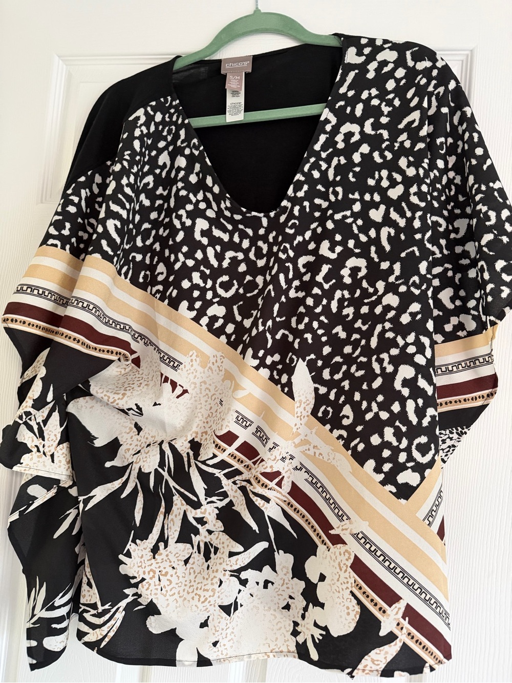 Chico's Black, Cream & Tan Mixed-Print V-Neck Top